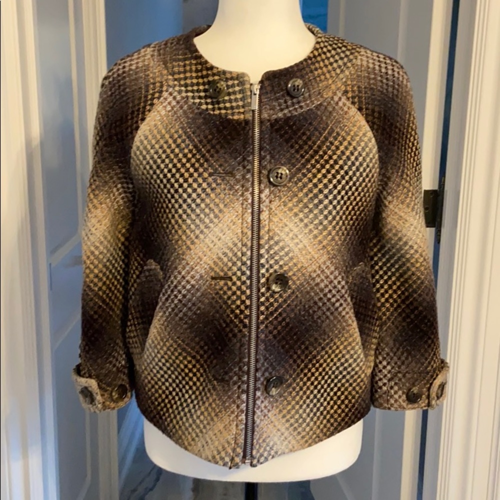 VINTAGE BCBGMAXAZRIA jacket. Size small - Picture 2 of 9